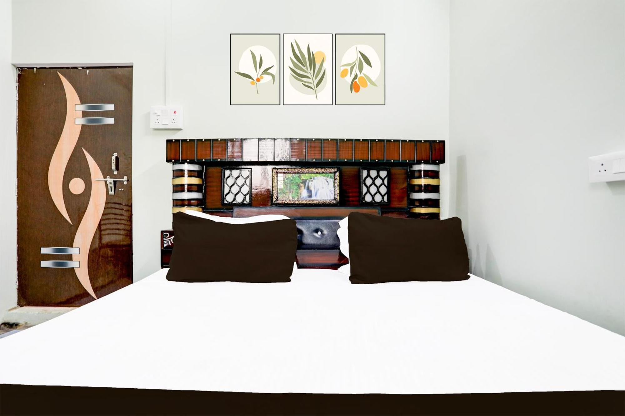 Hotel O V.K. Hotel Prayagraj Luaran gambar